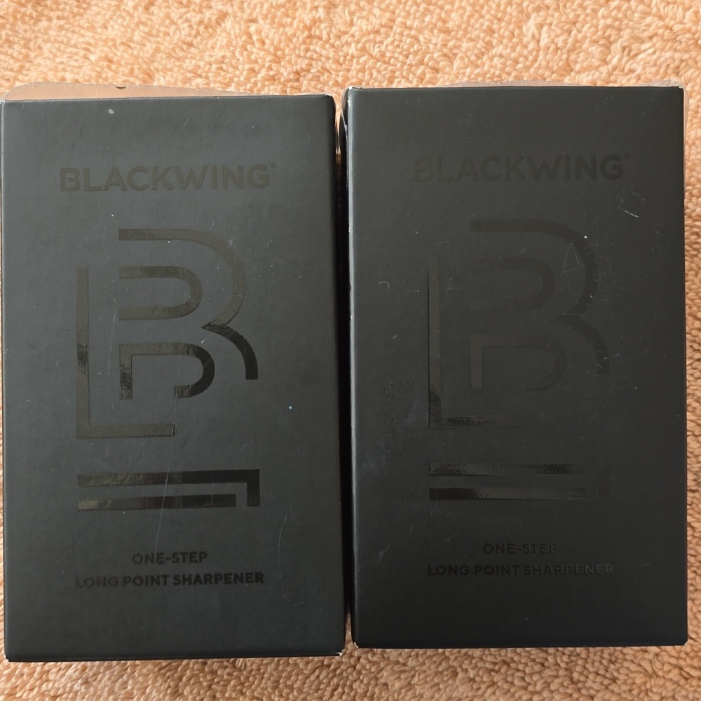 ❤️BUY 5 GET 3 FREE💃  Blackwing One-Step Pencil Sharpener, Size 3.9" x 2.4" - Picture 16 of 16